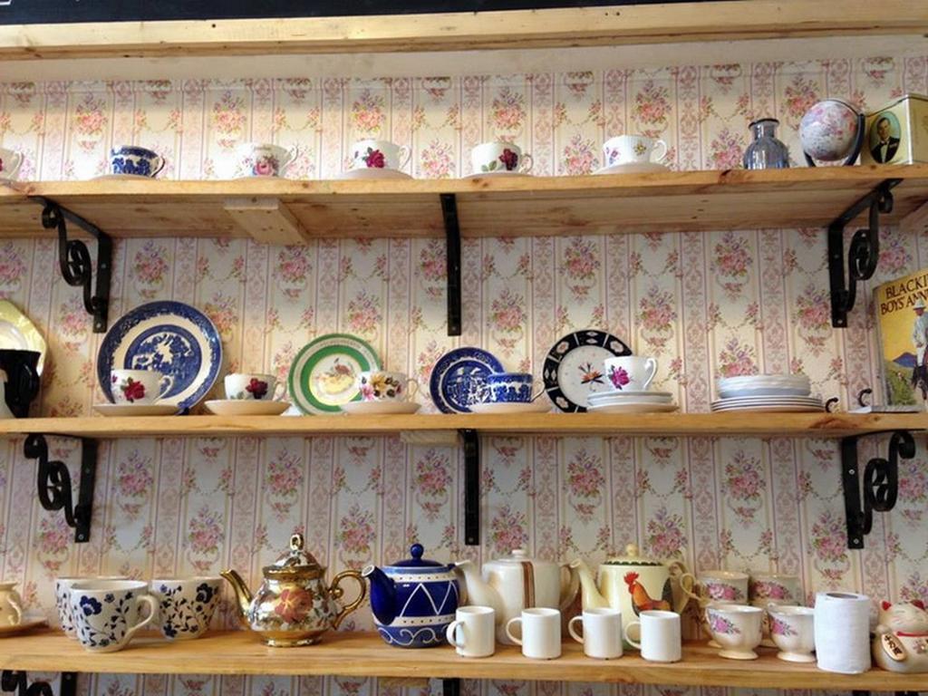 The London Tearoom Чиангмай Екстериор снимка
