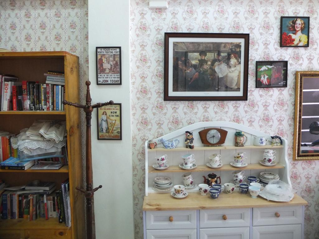 The London Tearoom Чиангмай Екстериор снимка