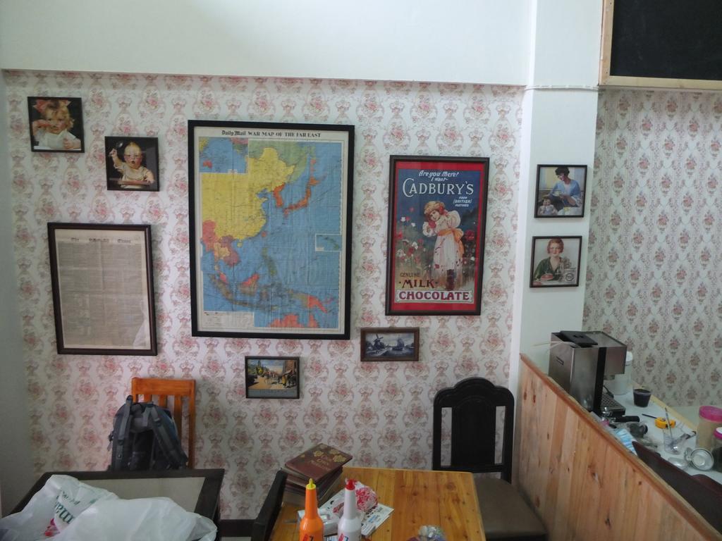 The London Tearoom Чиангмай Екстериор снимка