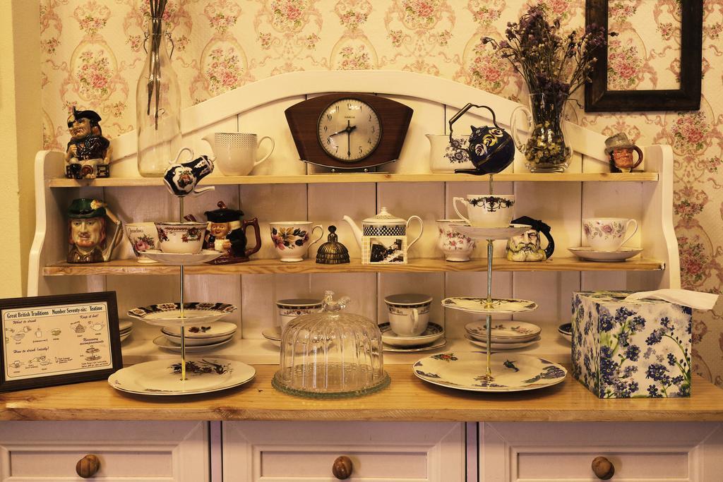 The London Tearoom Чиангмай Екстериор снимка