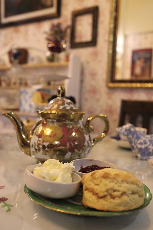 The London Tearoom Чиангмай Екстериор снимка