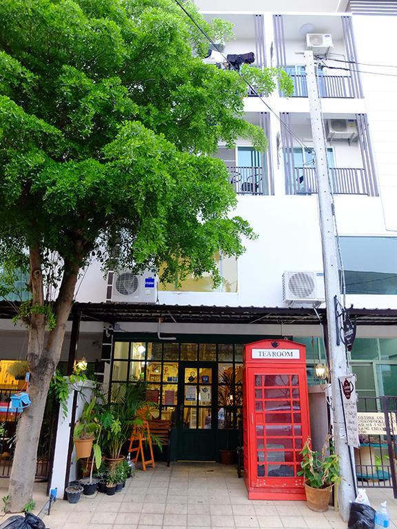 The London Tearoom Чиангмай Екстериор снимка